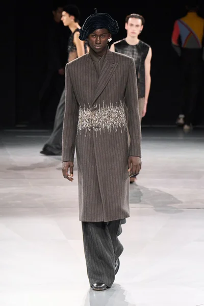 Look 56
